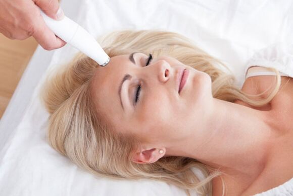 Ako prebieha frakčná laserová rejuvenizácia
